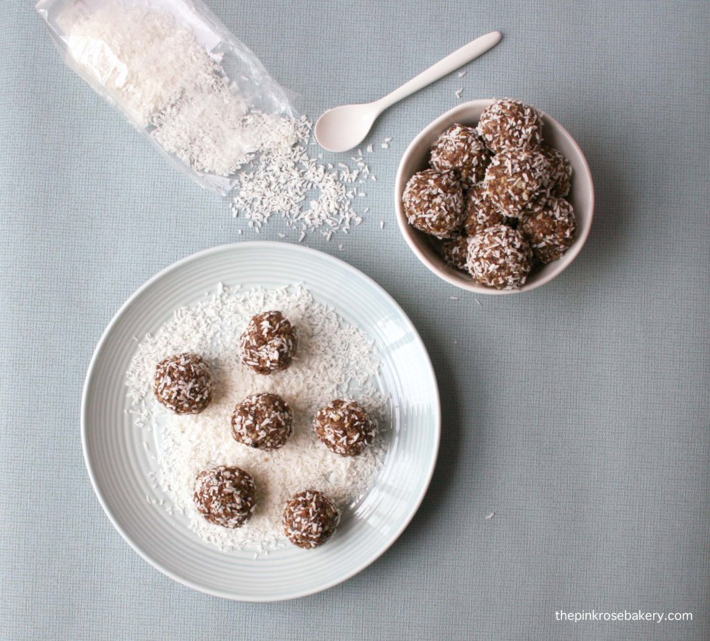 Seed & Nut Balls - no bake, no grain, gluten and dairy free, fill you up snacks | The Pink Rose Bakery
